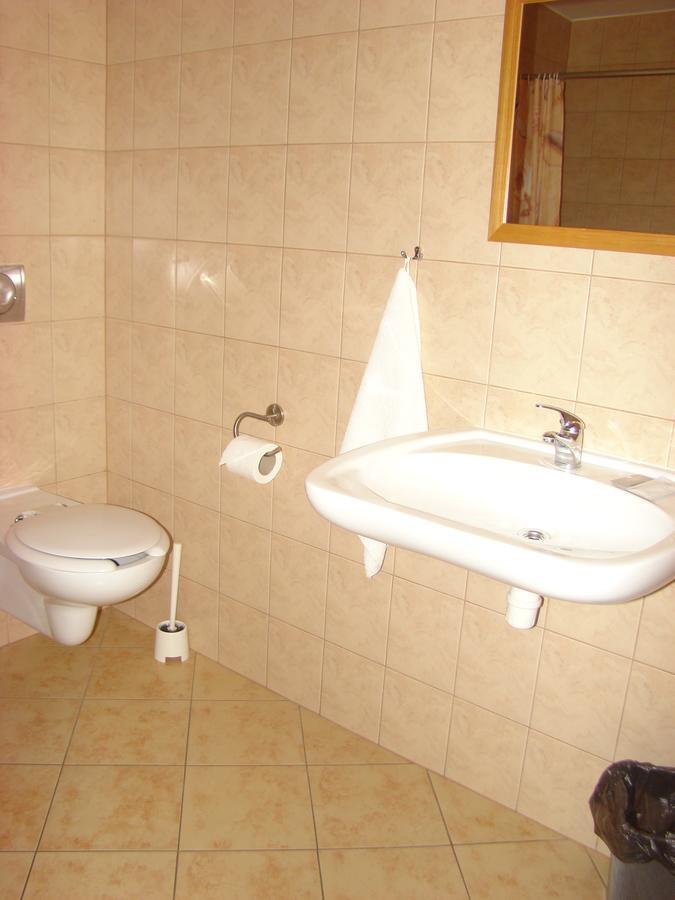 Hotel Pod Debem Chocianow エクステリア 写真